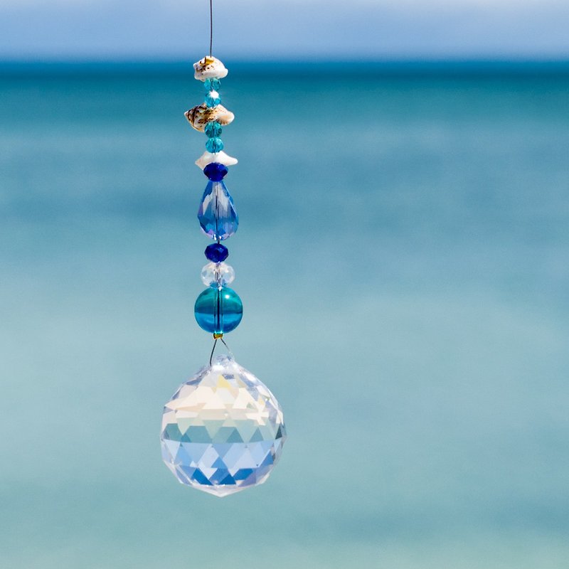 サンキャッチャー 海 30mm ブルー 青 風水 幸福を呼ぶインテリア クリスタルガラス 沖縄 - 置物 - ガラス ブルー