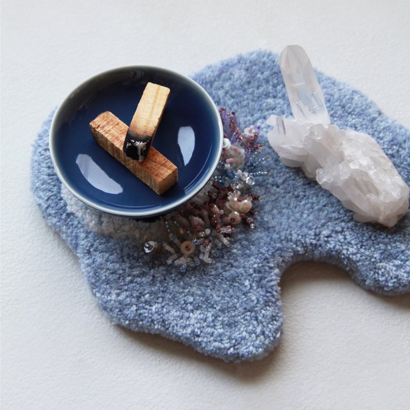 Azure Dream Goblet Mineral Mat Set | Natural Crystal Ore Protection Mat/Purification Decoration - Items for Display - Cotton & Hemp Blue