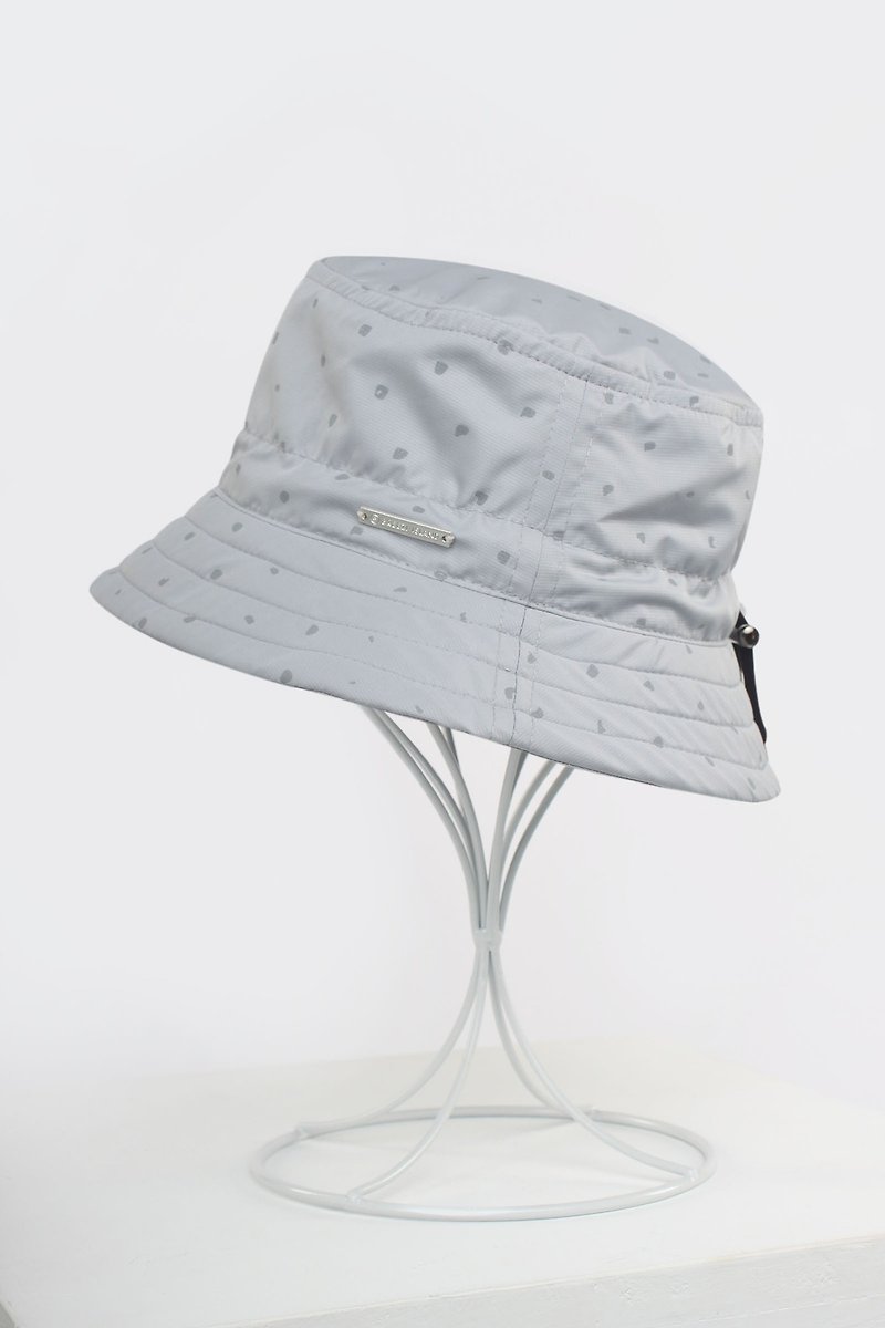 Water-repellent Packable Bucket Hat - Grey - หมวก - เส้นใยสังเคราะห์ สีเทา