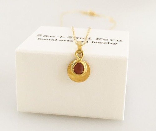 Sae+Sumi Koru K24 Pure Gold+Raw Red Spinel◆純金 レッドスピネル原石ペンダントトップ