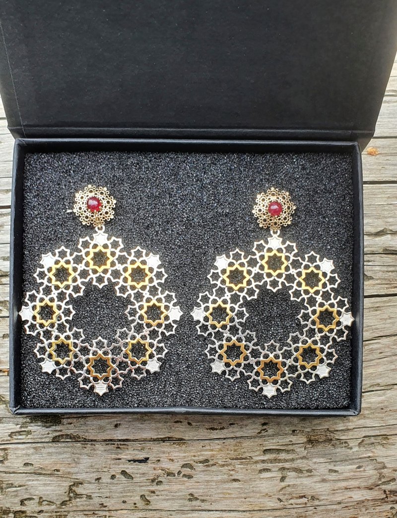 Different type wearing massive earrings with rubies - lower part removable. - Earrings & Clip-ons - Precious Metals Orange