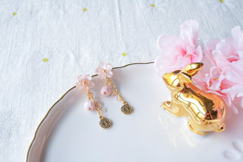 Hanami-Sakura Blowing Snow Jade Earrings - Earrings & Clip-ons - Thread Pink