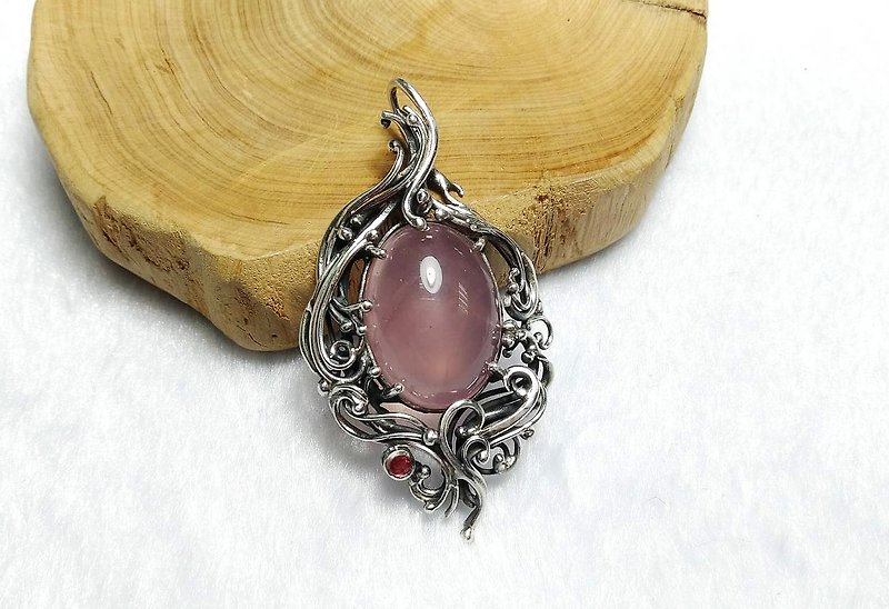 <Pure Silver Series> Madagascar Pink Crystal Design Pendant - Necklaces - Gemstone Pink