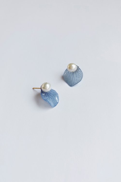 蕪菁 Sekundär Design Studio 真花耳環-Petal Tear Earrings-blue