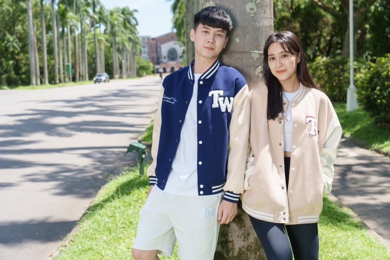 2025 A/W NTU Varsity Baseball Jacket 臺大棒球外套 - 深藍 - 男夾克/外套 - 棉．麻 