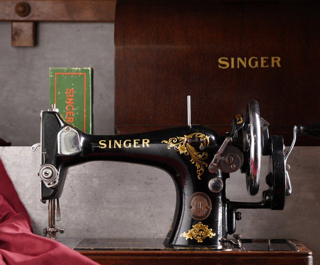 USAアンティーク 1916年　SINGERシンガーミシン　手回しミシン USAアンティーク 1916年 SINGERシンガーミシン 手回しミシン - メルカリ