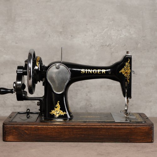 1954年製シンガー128Kアンティーク手回しミシン / オリジナル工具箱と