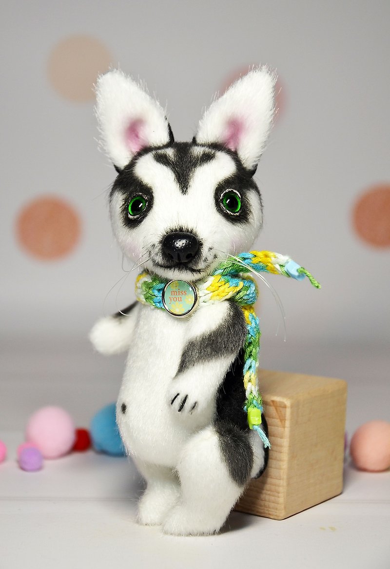 Miniature stuffed husky dog for Blythe dols - ตุ๊กตา - วัสดุอื่นๆ หลากหลายสี