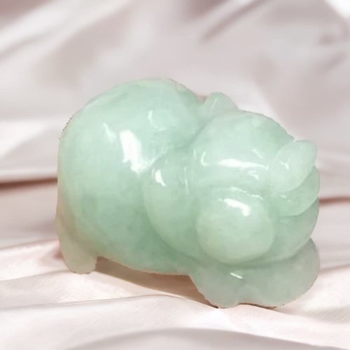 瓔珞翡翠 果綠翡翠可愛小豬 | 天然緬甸A貨翡翠 | 送禮