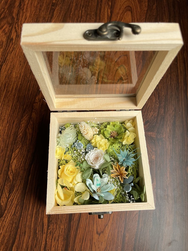 eternal flower box - Dried Flowers & Bouquets - Plants & Flowers Yellow