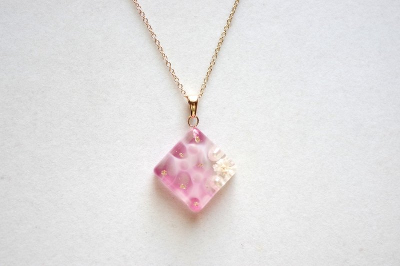 レジンアート　スクエアペンダント・水紋・ピンク - ネックレス - レジン ピンク
