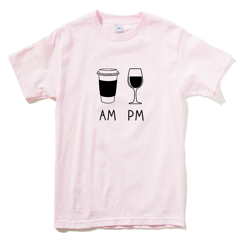 COFFEE AM WINE PM 短袖T恤 淺粉色 咖啡 酒 禮物 設計 插畫 - T 恤 - 棉．麻 粉紅色