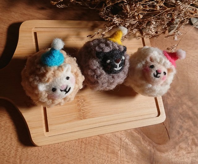 Handmade Wool Felt Alpaca Face Bag Charm, Keychain, White