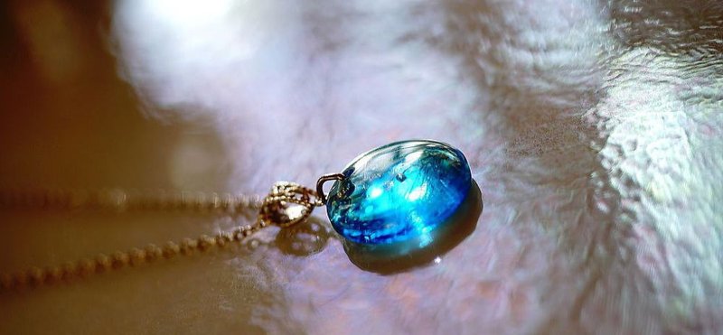 Early spring moon - Necklaces - Glass Blue