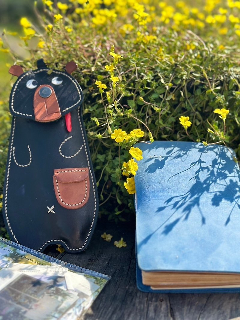 One-day course [Taipi-Little Bear Pencil Case] ​​leather handmade - เครื่องหนัง - หนังแท้ 