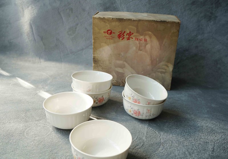 Taiwan groceries-early brand new Datong brand floral nostalgic noodle set with 6 pieces - Bowls - Glass White