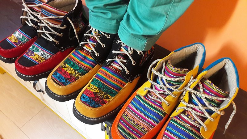 Peruvian style short boots-red color black - รองเท้าลำลองผู้ชาย - หนังแท้ หลากหลายสี