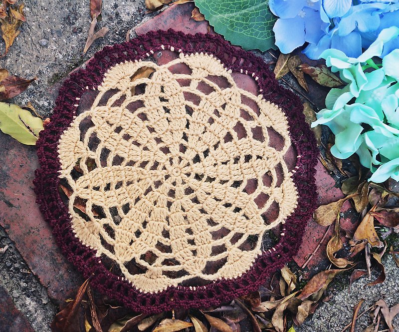 Hand made - Coffee Sugar Heart - Lace cushion - Place Mats & Dining Décor - Paper Brown