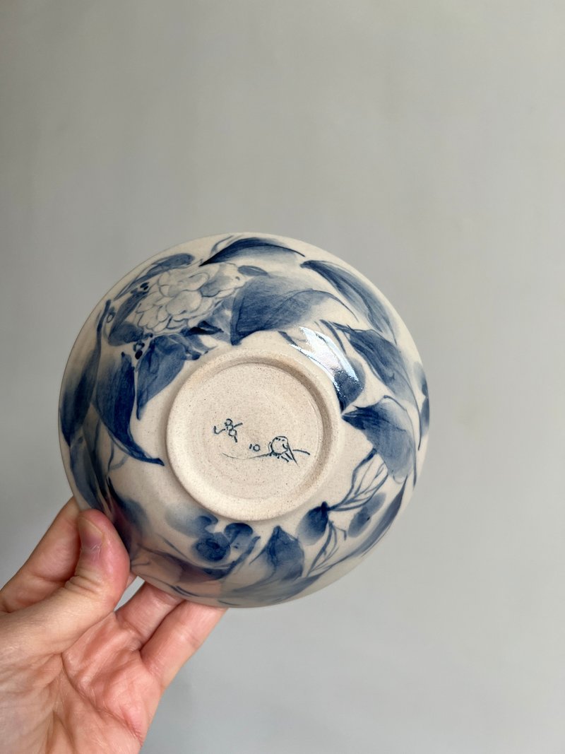 花絮之 似水遊  手繪青花 12.9 cm - 碗 - 陶 