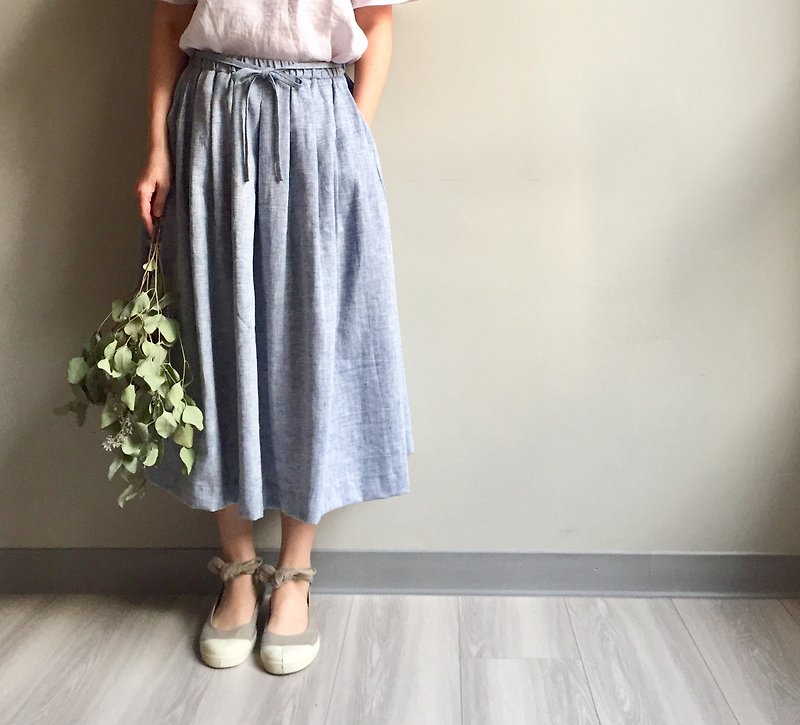 *Autumn light and shadow*Blue white lettering lined rope long skirt 100%Linen - Skirts - Cotton & Hemp 