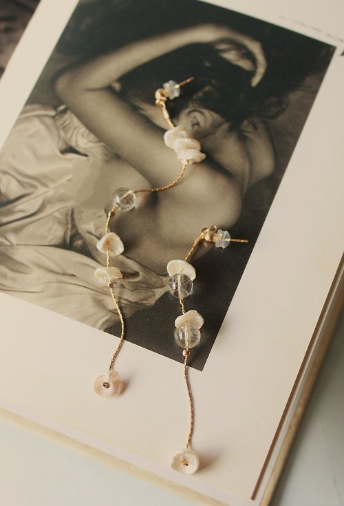 One N Only Jewelry 【母親節禮物】雨林の水 天然珍珠 水晶14KGF包金耳環