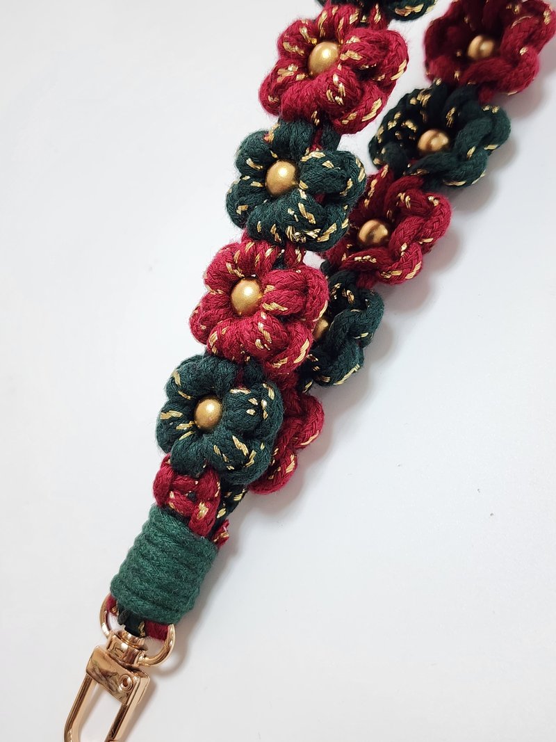 FSH Christmas design. Red and green glitter flowers. Braided wrist phone cord - เชือก/สายคล้อง - ผ้าฝ้าย/ผ้าลินิน หลากหลายสี