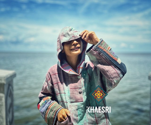 エスニック　パーカー　アカ族　ヤオ族　リメイク衣類　新品　注文品　タイ製 エスニック パーカー アカ族 ヤオ族 リメイク衣類 新品 注文品 タイ製