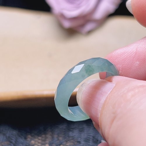 瓔珞珠寶盒 E.L.Jewelry Box 冰藍水翡翠鑽石切割面戒指戒圈 | 國際10圍 | 天然翡翠A貨