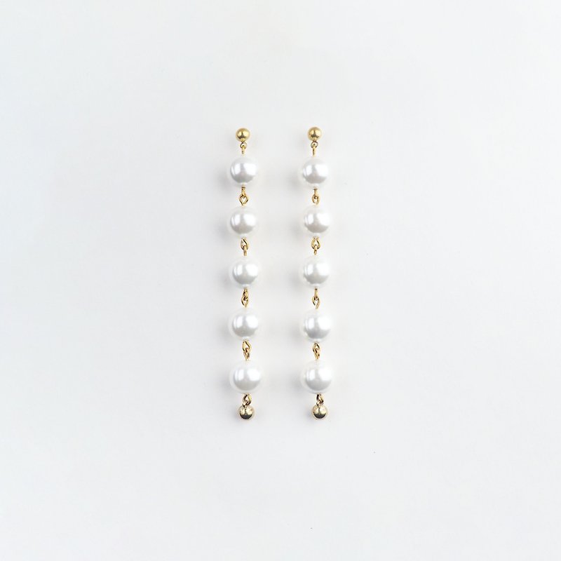 Swaying ' Drip Earrings (shell) - Earrings & Clip-ons - Gemstone White