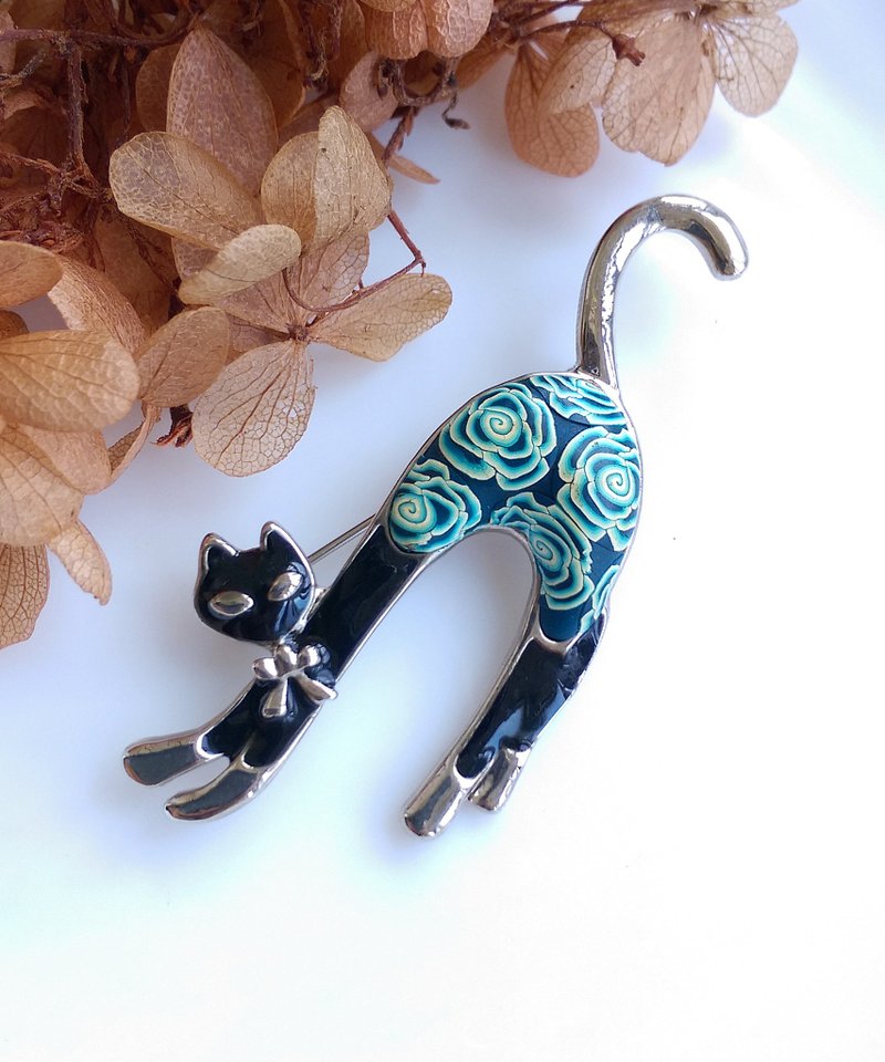 Vintage Jewelry 西洋古董飾品 伸懶腰的貓 玫瑰花身 貓咪  別針 - 徽章/別針 - 其他金屬 金色