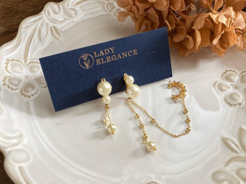 French elegant pearl earrings, asymmetrical earrings - ear cuff style - ต่างหู - ไข่มุก 