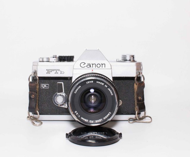 CanonFTb一眼レフカメラ&レンズFD28㎜ F3.5 美品 CanonFTb一眼レフカメラ&レンズFD28㎜ F3.5 美品 Canon FTb + FD