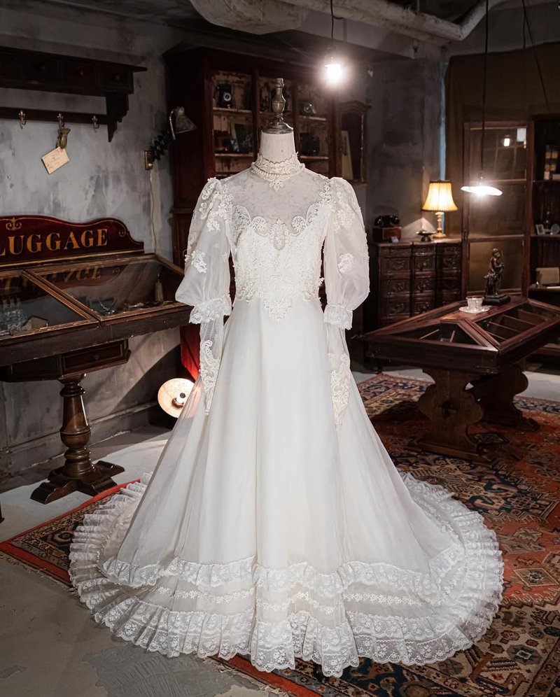 70年代公主袖蕾絲古董婚何 - 禮服/小禮服 - 棉．麻 白色