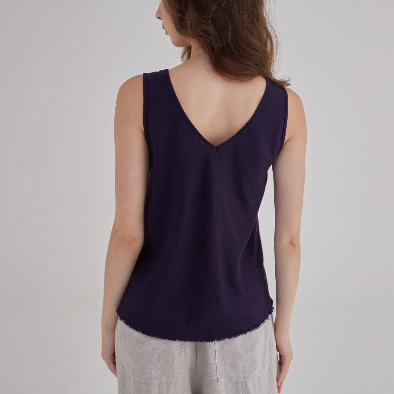 Bearded double V-neck vest-Purple - เสื้อกั๊กผู้หญิง - ผ้าฝ้าย/ผ้าลินิน สีม่วง