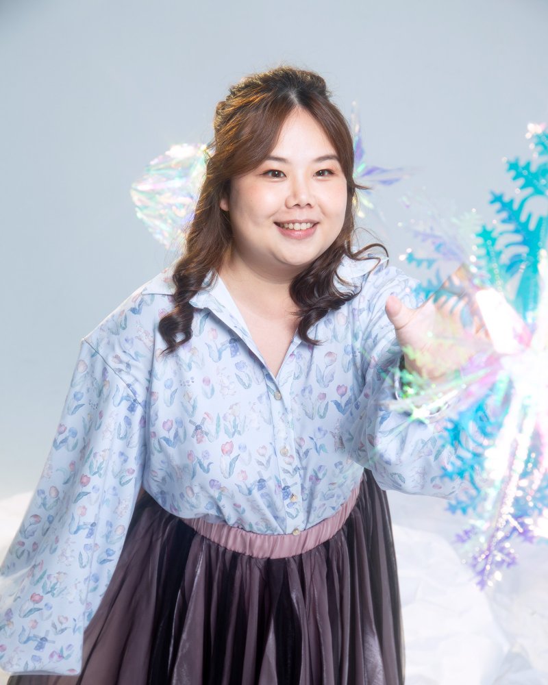【波麗印花】自帶柔焦感 透紗燈籠長袖 印花襯衫 鬱金香兔兔藍 - 女襯衫 - 棉．麻 藍色