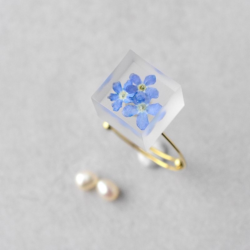 Forget-me-not coil ring, gold color, free size, birthday gift, eternal flower lover, female student, wedding gift, made in Japan - แหวนทั่วไป - พืช/ดอกไม้ สีน้ำเงิน