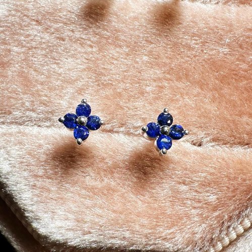 18金 サァファイア イヤリング 楽天市場】イヤリング 18金 18k サファイア イヤリング 9月の