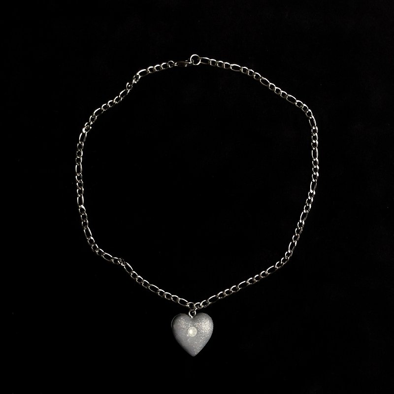 Soft Pottery Necklace Silver Sparkling Love Necklace - สร้อยคอ - ดินเผา สีเงิน