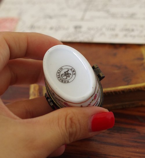 フランスで購入したアンティーク陶器プリント小箱 w846