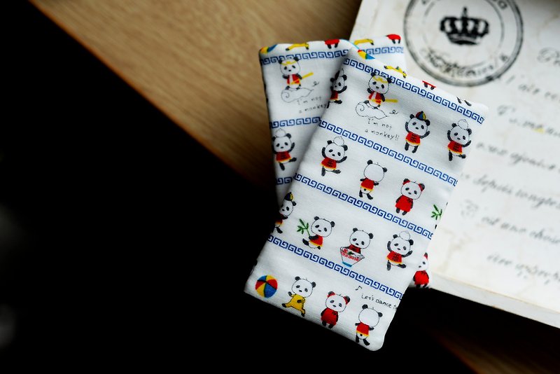 手製日本限量布款嬰兒揹帶或車子專用咬咬巾  - 彌月禮盒 - 棉．麻 藍色