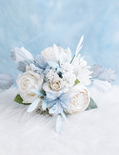 BLUE BELLE  Handmade Mini Flower Bouquet - Shop posieflowers Wood, Bamboo  & Paper - Pinkoi