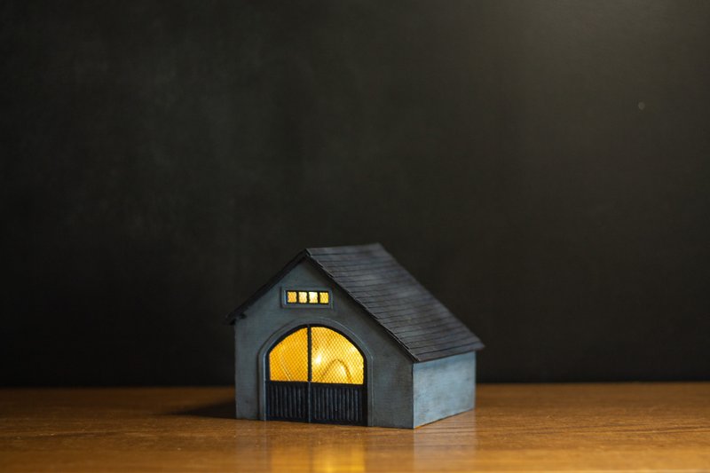 Handmade Model Miniature House - 擺飾/家飾品 - 木頭 咖啡色
