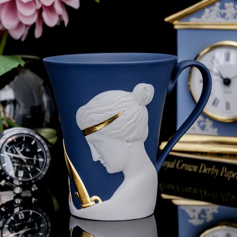 Wedgwood音樂繆思女神2005紀念馬克杯 嵌金波特蘭浮雕咖啡杯 - 咖啡杯/馬克杯 - 瓷 