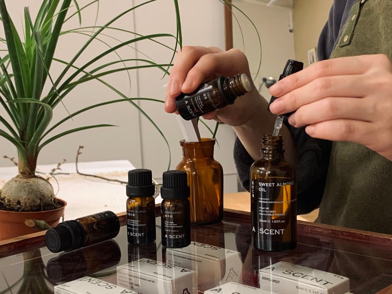 精油新手村 | 芳療入門 & 調製純天然按摩油、滾珠瓶、隨身噴霧 - 蠟燭/香氛/調香 - 精油 