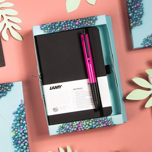 LAMY TAIWAN 官方旗艦館 【雷雕刻字】獨家 / LAMY 鋼珠筆 A6 鋼筆用筆記本禮盒 - TIPO337