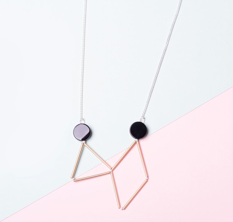 Yun The original geometric asymmetry sweater chain - สร้อยคอ - เครื่องเพชรพลอย สีดำ