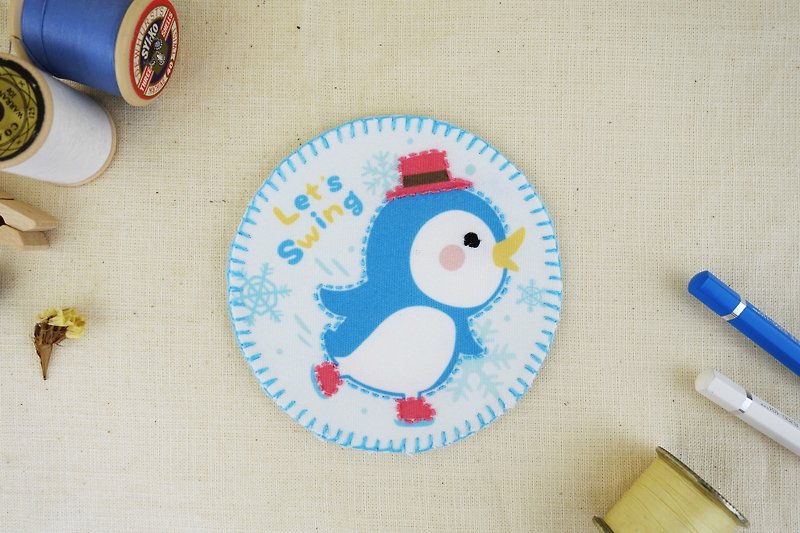 Hand sewing coaster - blue penguin - ที่รองแก้ว - เส้นใยสังเคราะห์ หลากหลายสี