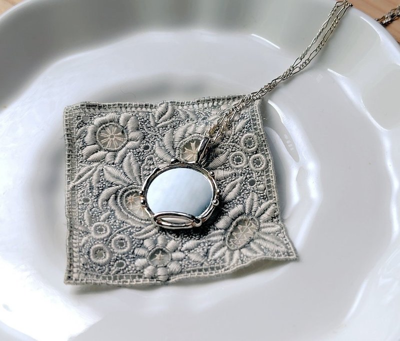 Silver925　小さな鏡のペンダント　鏡 02/Miroir 02 - 項鍊 - 其他金屬 銀色