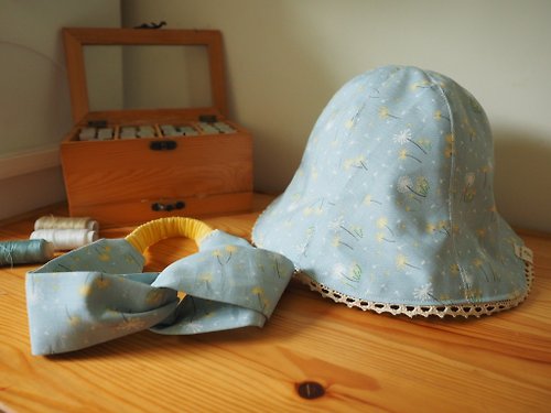 sunflowercorsage 手作雙面粉藍小黃花嬰兒小孩防風防曬帽子及成人彈性髮帶禮物套裝