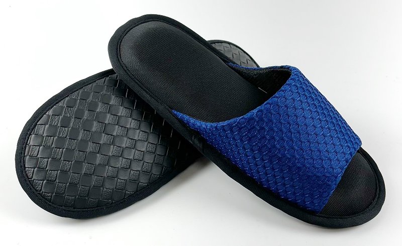 AC RABBIT low-pressure kinetic energy air-cushion indoor slippers woven pattern artificial leather waterproof non-slip shoes - รองเท้าแตะในบ้าน - วัสดุอื่นๆ หลากหลายสี